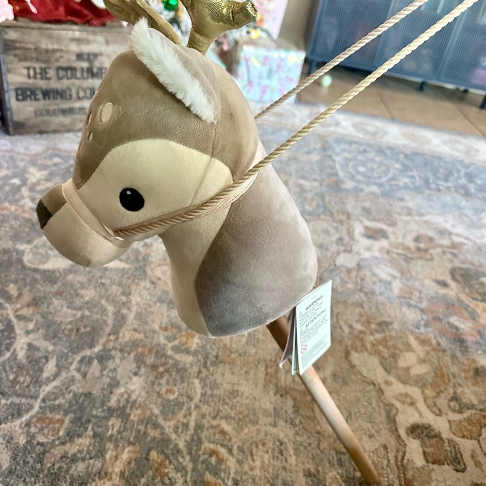 *NWT* H&M Kids Reindeer Hobby Horse Toy - Picture 2 of 9